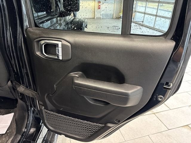 2023 Jeep Gladiator Willys 4x4