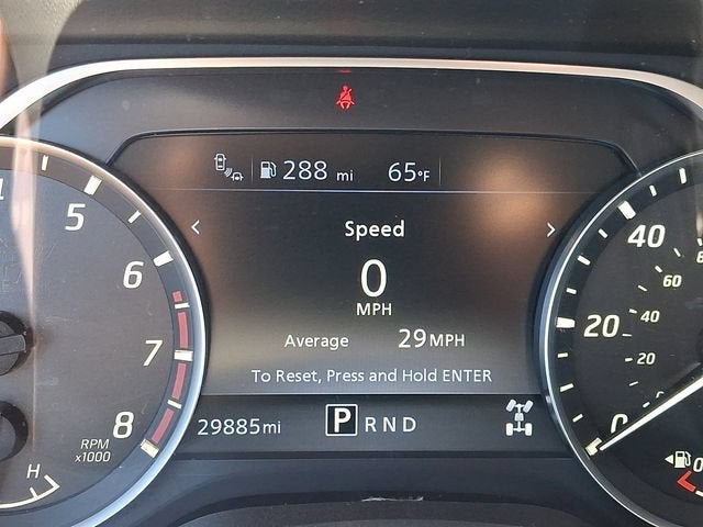 2024 Nissan TITAN Crew Cab SV 4x4