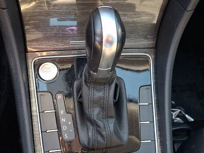 2016 Volkswagen Passat 1.8T SE