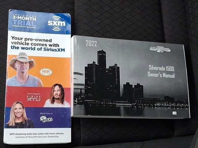 2022 Chevrolet Silverado 1500 Custom Trail Boss