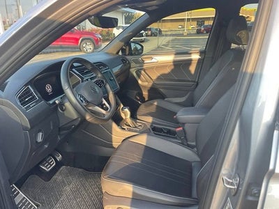 2023 Volkswagen Tiguan 2.0T SE R-Line Black