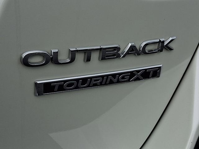 2022 Subaru Outback Touring XT