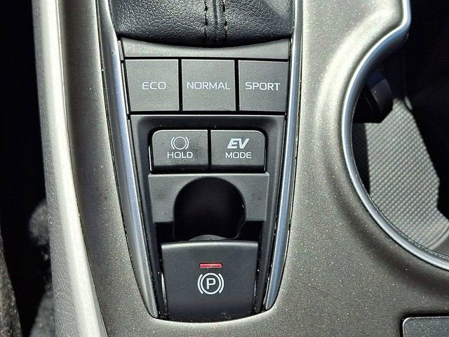 2024 Toyota Camry Hybrid LE