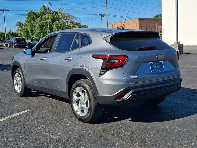 2025 Chevrolet Trax LS