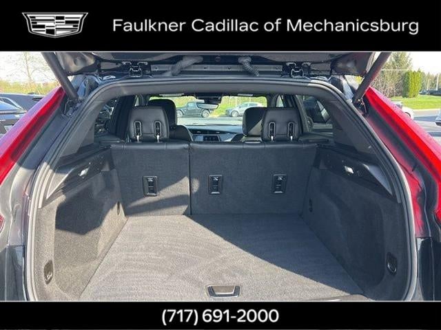 2022 Cadillac XT4 Premium Luxury