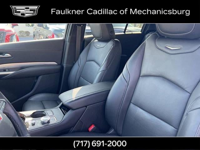 2022 Cadillac XT4 Premium Luxury