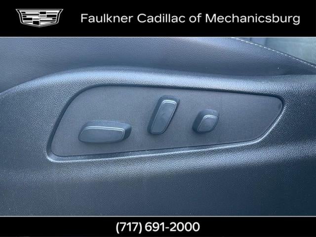 2022 Cadillac XT4 Premium Luxury