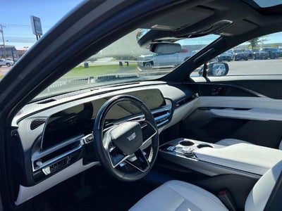 2024 Cadillac LYRIQ Sport 2