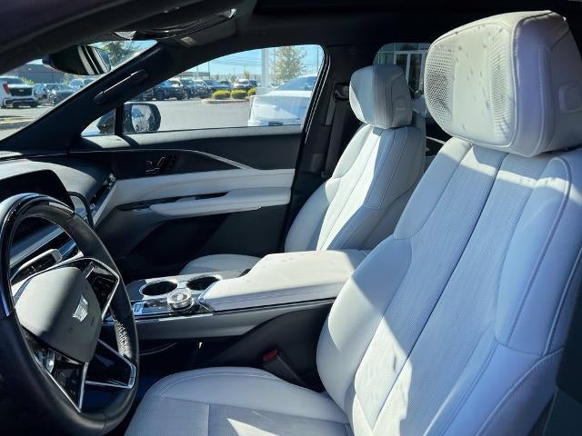 2024 Cadillac LYRIQ Sport 2