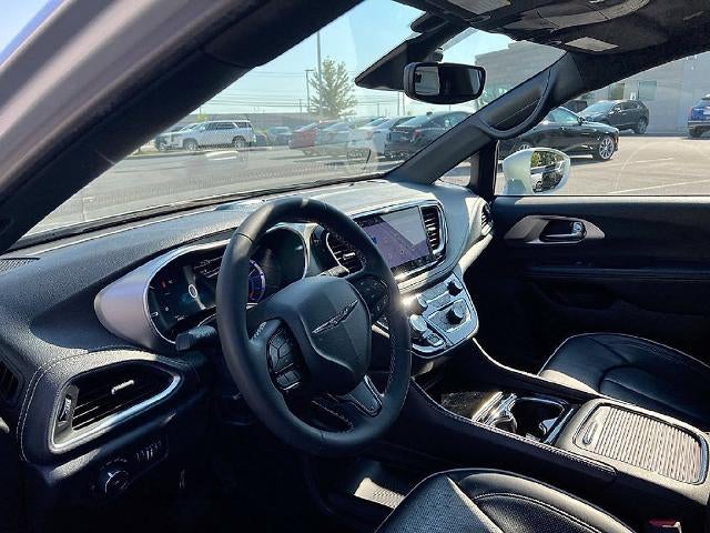 2022 Chrysler Pacifica Hybrid Limited