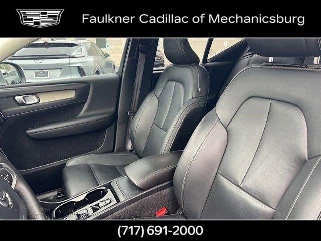 2019 Volvo XC40 Inscription