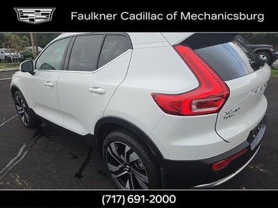 2024 Volvo XC40 Plus Bright Theme