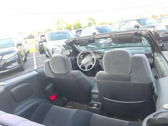 2004 Chrysler Sebring Base