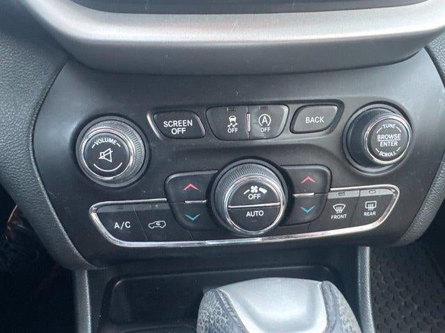 2015 Jeep Cherokee 4WD 4dr Latitude