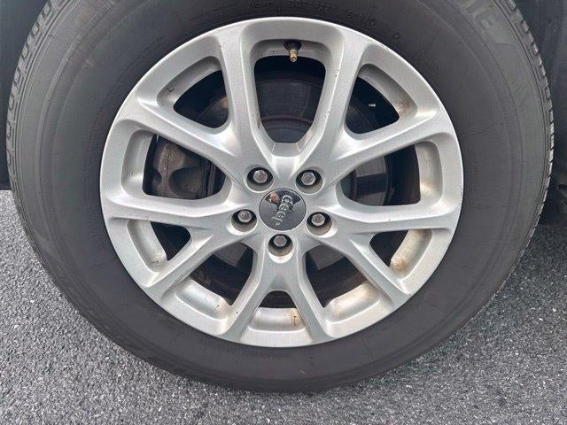 2015 Jeep Cherokee 4WD 4dr Latitude
