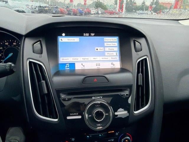 2017 Ford Focus SEL Hatch