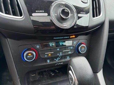 2017 Ford Focus SEL Hatch