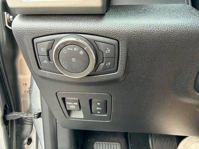 2020 Ford F-150 LARIAT 4WD SuperCrew 5.5' Box