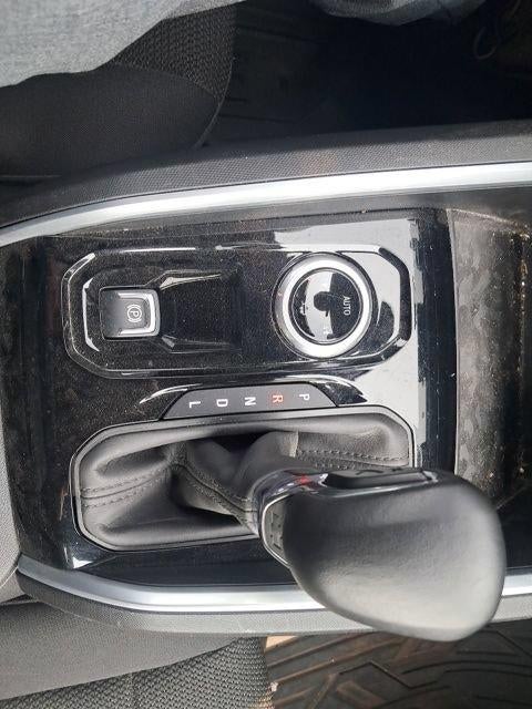2024 Chevrolet Colorado Crew Cab Short Box 4-Wheel Drive LT