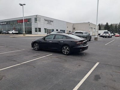 2023 Nissan Maxima SV CVT