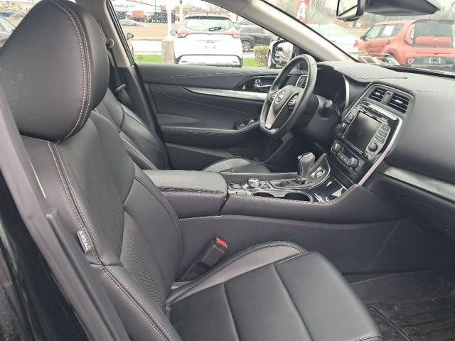 2023 Nissan Maxima SV CVT