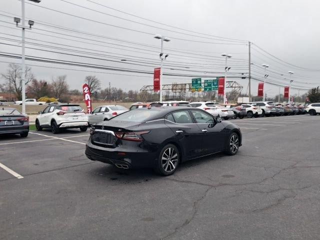 2023 Nissan Maxima SV CVT