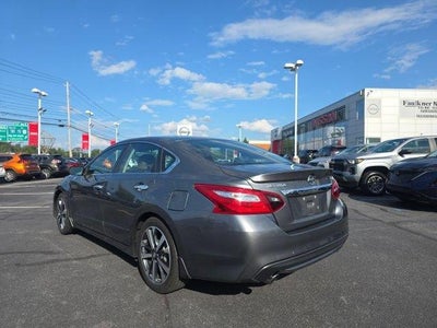 2017 Nissan Altima 2017.5 2.5 SR Sedan