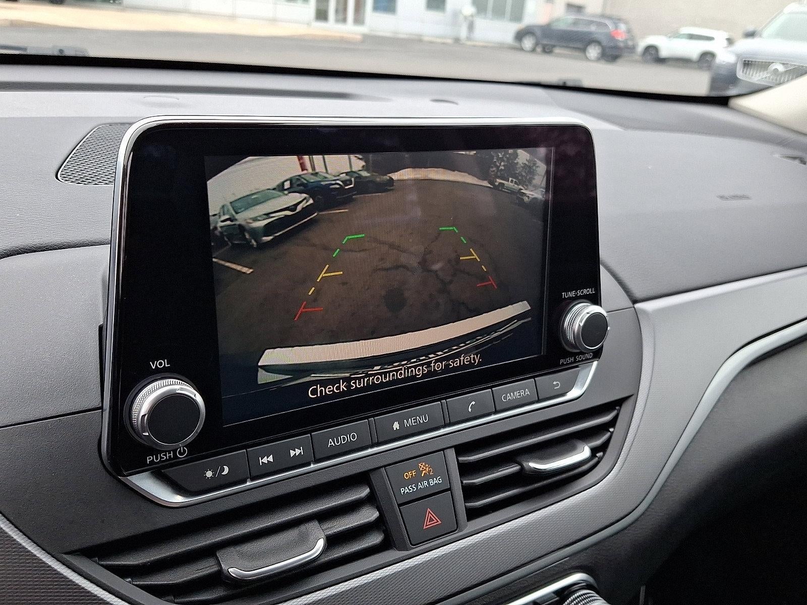 2023 Nissan Altima SR