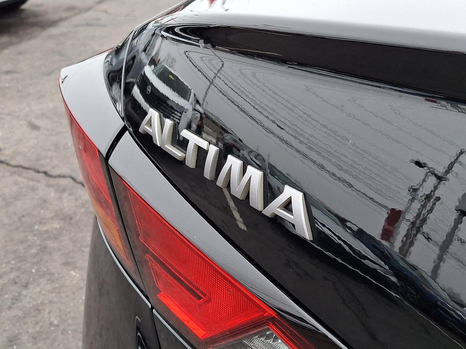 2023 Nissan Altima SR