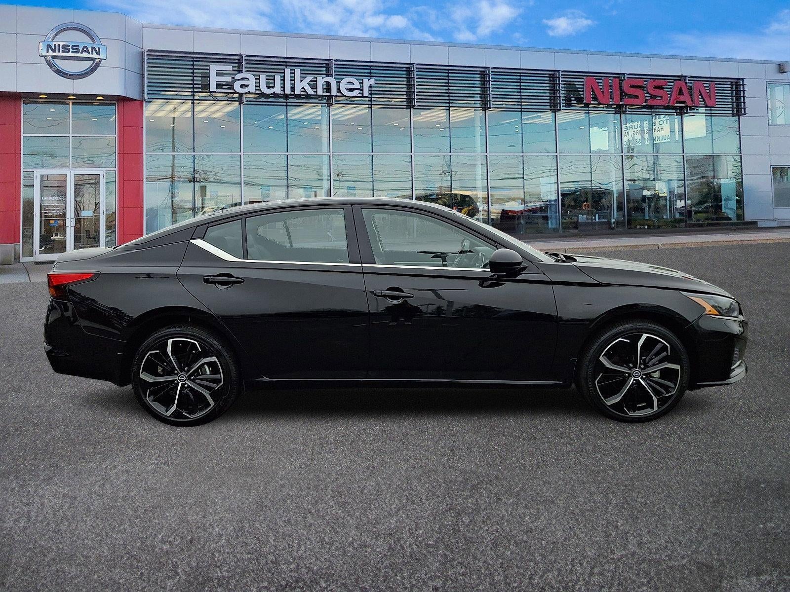 2023 Nissan Altima SR