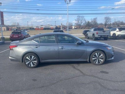 2022 Nissan Altima SV