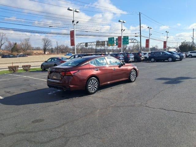 2023 Nissan Altima SV