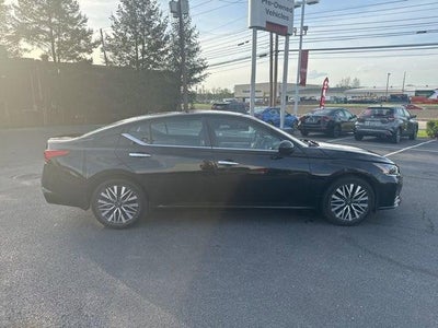 2023 Nissan Altima SV