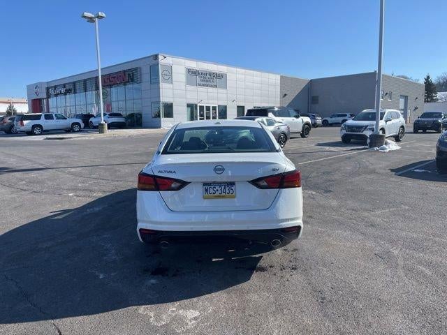 2024 Nissan Altima SV