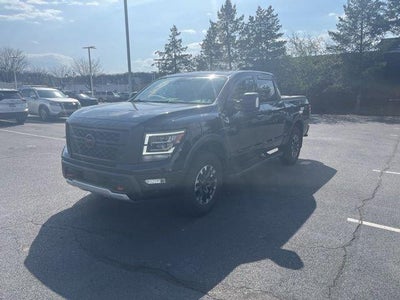 2024 Nissan TITAN Crew Cab PRO-4X®