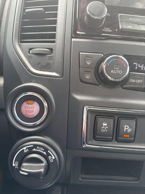 2023 Nissan TITAN Crew Cab SV