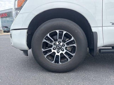 2023 Nissan TITAN Crew Cab SV