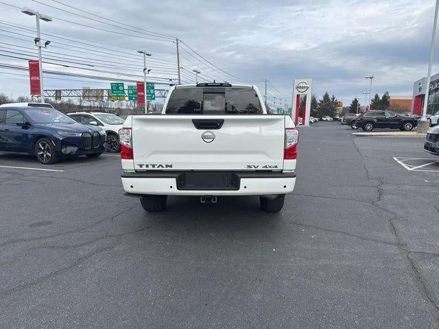 2023 Nissan TITAN Crew Cab SV