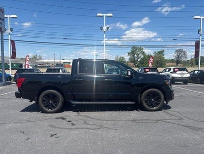 2023 Nissan Titan 4x2 Crew Cab SV