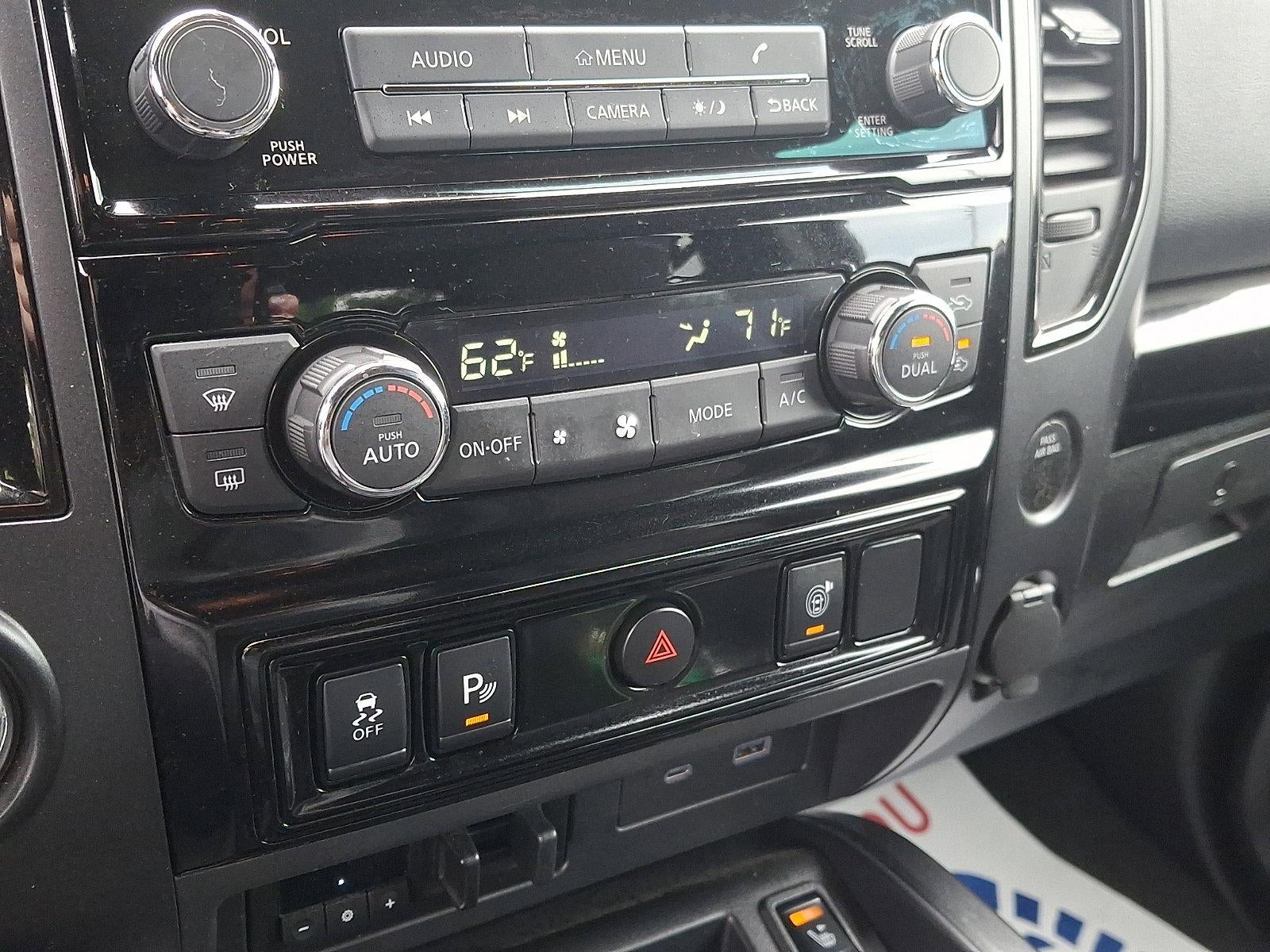 2023 Nissan Titan 4x2 Crew Cab SV
