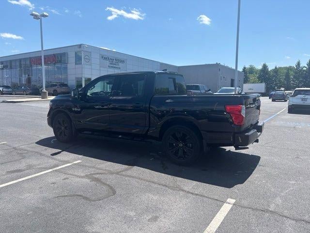 2023 Nissan Titan 4x2 Crew Cab SV