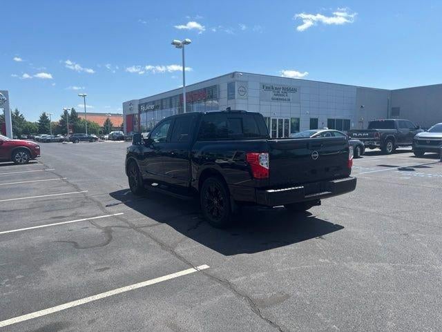 2023 Nissan Titan 4x2 Crew Cab SV