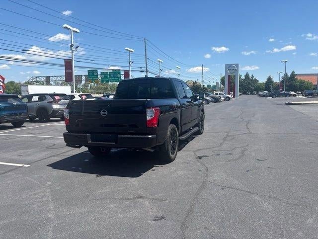 2023 Nissan Titan 4x2 Crew Cab SV