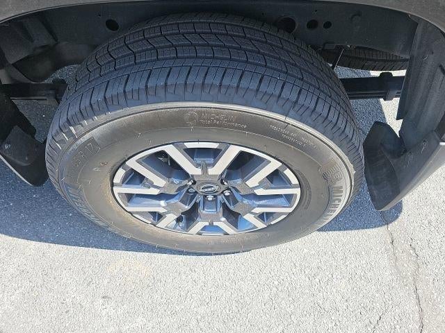 2024 Nissan Frontier Crew Cab 4x4 SL