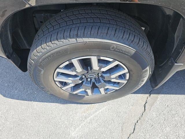 2024 Nissan Frontier Crew Cab 4x4 SL