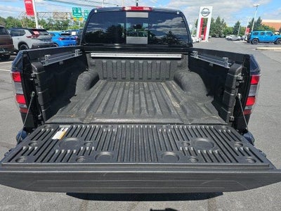 2024 Nissan Frontier Crew Cab 4x4 SL