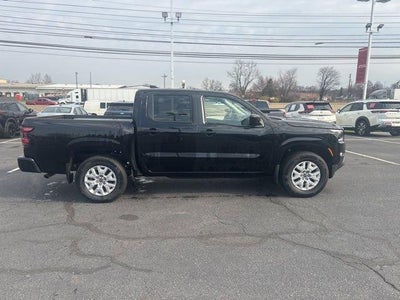 2023 Nissan Frontier Crew Cab SV