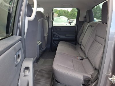 2022 Nissan Frontier Crew Cab 4x4 S Auto