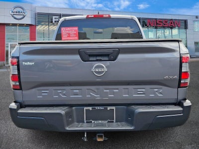 2022 Nissan Frontier Crew Cab 4x4 S Auto