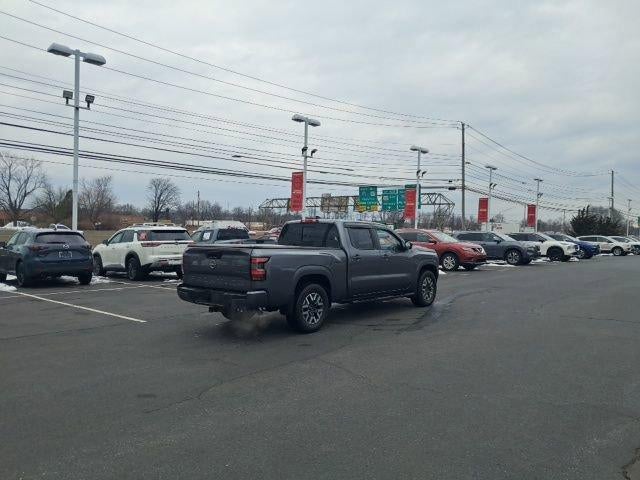 2023 Nissan Frontier Crew Cab 4x4 SV Auto Long Bed